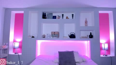 ViolettaBaker online show from 01.31.25