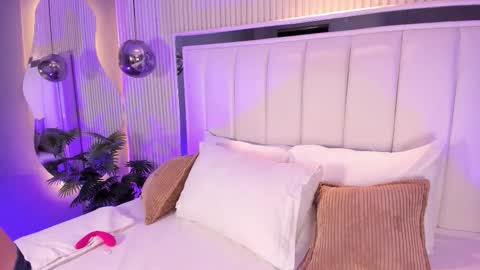 Snapshot of violettacolinss chatting on 02.03.26 violettacolinss online show from 02.03.26