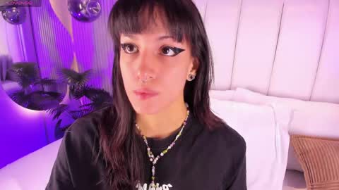 Snapshot of violettacolinss chatting on 04.16.26 violettacolinss online show from 04.16.26