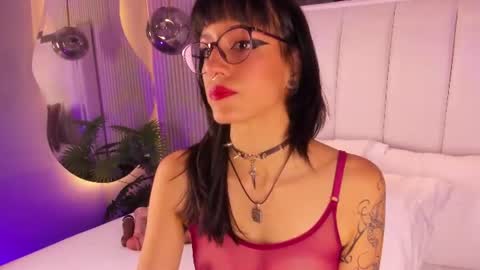 Snapshot of violettacolinss chatting on 07.01.26 violettacolinss online show from 07.01.26
