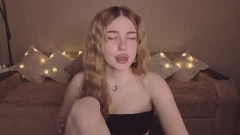 ViolettaOtis online show from 03.25.26