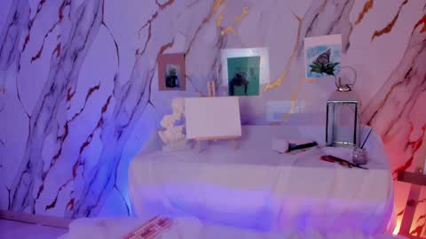 Violett Castel online show from 02.11.25