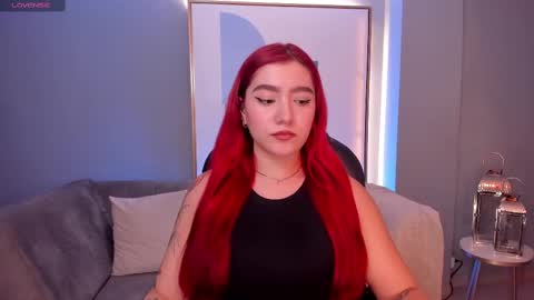 Violett Castel online show from 03.02.25