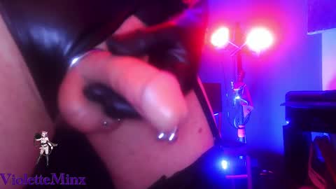 Snapshot of violetteminx chatting on 03.01.25 Violette online show from 03.01.25