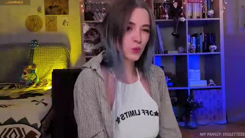 Vi  Best on my Fansly  online show from 01.07.26