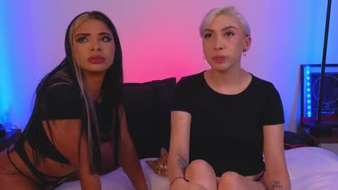 Violet online show from 02.11.25