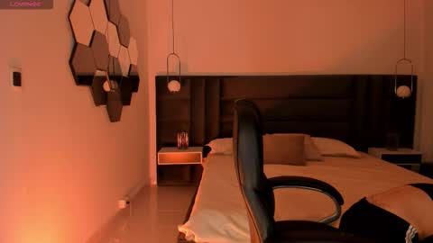 Violett  online show from 03.21.26