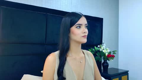 Snapshot of violettjhonson chatting on 01.15.26 ViolettJhonson online show from 01.15.26