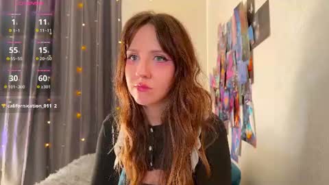 Snapshot of violettmo0n chatting on 06.25.26 Next stream 1522026 400 GMT 3 online show from 06.25.26