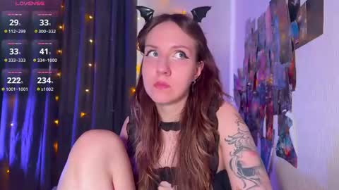 Snapshot of violettmo0n chatting on 07.24.26 Next stream 1522026 400 GMT 3 online show from 07.24.26