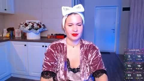 Snapshot of vip_juicy chatting on 09.13.25 VelvettTime online show from 09.13.25