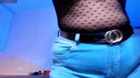 Snapshot of vip_juicy chatting on 10.15.25 VelvettTime online show from 10.15.25