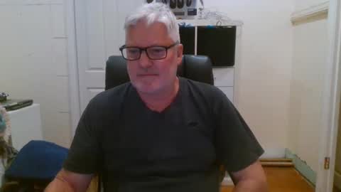 Snapshot of viper654321 chatting on 02.05.25 viper654321 online show from 02.05.25