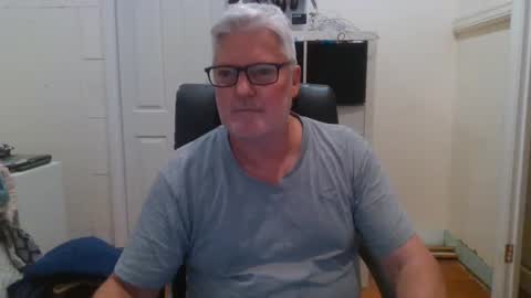 Snapshot of viper654321 chatting on 02.11.25 viper654321 online show from 02.11.25