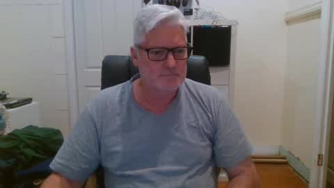 Snapshot of viper654321 chatting on 02.12.25 viper654321 online show from 02.12.25