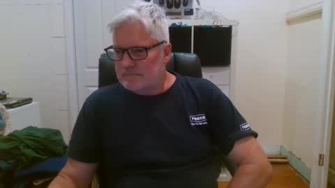 Snapshot of viper654321 chatting on 02.15.25 viper654321 online show from 02.15.25