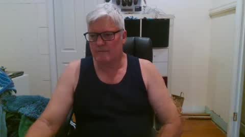 Snapshot of viper654321 chatting on 02.28.25 viper654321 online show from 02.28.25