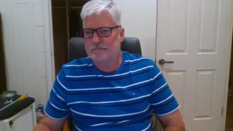 Snapshot of viper654321 chatting on 09.14.25 viper654321 online show from 09.14.25