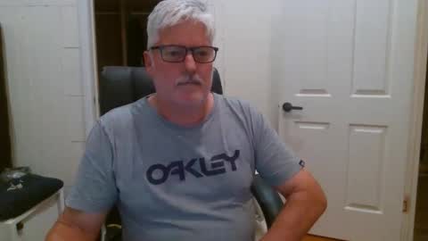 Snapshot of viper654321 chatting on 09.21.25 viper654321 online show from 09.21.25