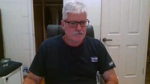 Snapshot of viper654321 chatting on 09.25.25 viper654321 online show from 09.25.25