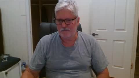 Snapshot of viper654321 chatting on 10.02.25 viper654321 online show from 10.02.25