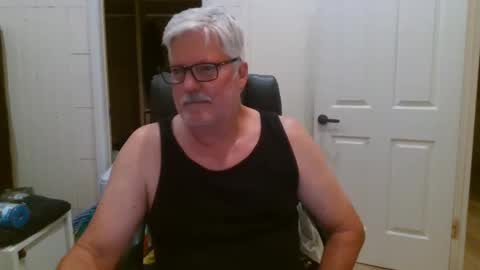 Snapshot of viper654321 chatting on 10.09.25 viper654321 online show from 10.09.25