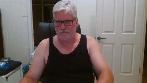 Snapshot of viper654321 chatting on 10.10.25 viper654321 online show from 10.10.25