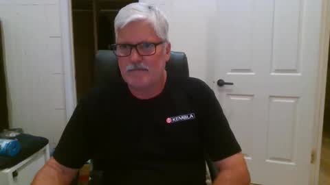 Snapshot of viper654321 chatting on 10.14.25 viper654321 online show from 10.14.25