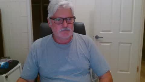 Snapshot of viper654321 chatting on 11.03.25 viper654321 online show from 11.03.25