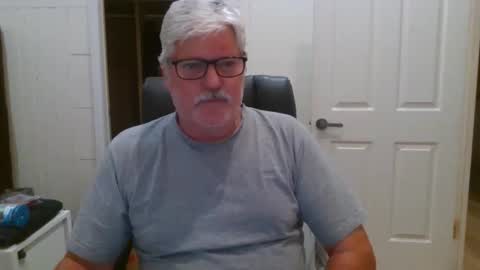 Snapshot of viper654321 chatting on 11.13.25 viper654321 online show from 11.13.25