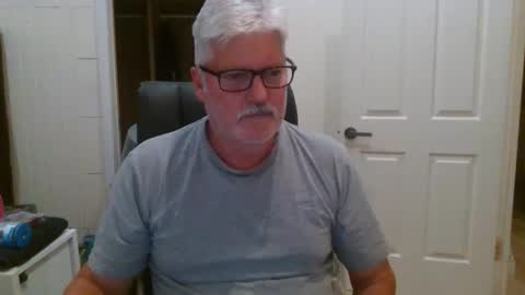 Snapshot of viper654321 chatting on 11.24.25 viper654321 online show from 11.24.25