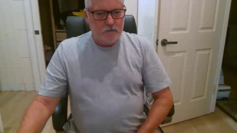 Snapshot of viper654321 chatting on 02.15.26 viper654321 online show from 02.15.26