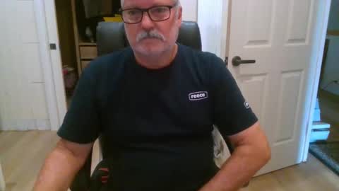 Snapshot of viper654321 chatting on 02.15.26 viper654321 online show from 02.15.26