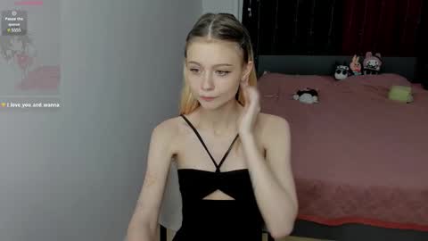 Snapshot of viraglow chatting on 12.03.25 viraglow online show from 12.03.25