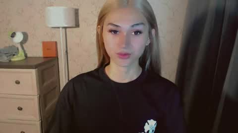 Pearl online show from 12.03.25