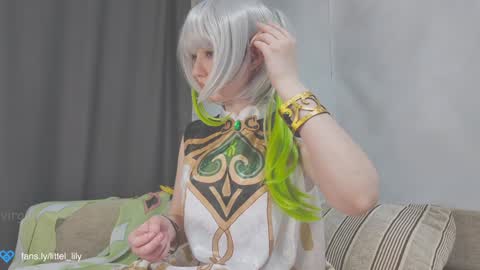 Snapshot of virgiin_lily chatting on 01.12.25 Lily online show from 01.12.25