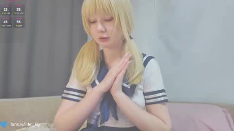 Snapshot of virgiin_lily chatting on 10.27.25 Lily online show from 10.27.25