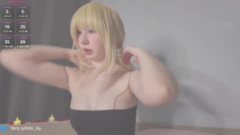 Snapshot of virgiin_lily chatting on 12.18.25 Lily online show from 12.18.25