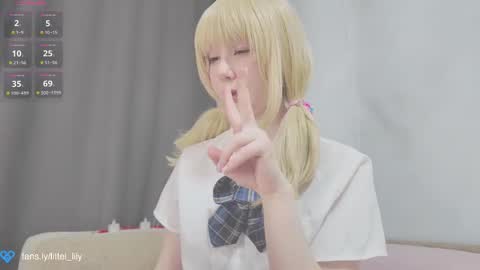 Snapshot of virgiin_lily chatting on 01.08.26 Lily online show from 01.08.26