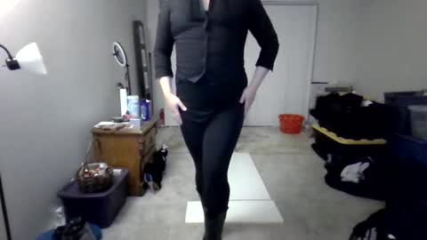 Snapshot of virgorian_enigma chatting on 03.09.25 priscilla online show from 03.09.25