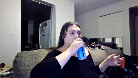 Snapshot of virgorian_enigma chatting on 09.10.25 priscilla online show from 09.10.25