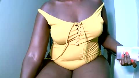 Snapshot of virtual_wifey chatting on 03.10.25 Your Virtual Wife online show from 03.10.25