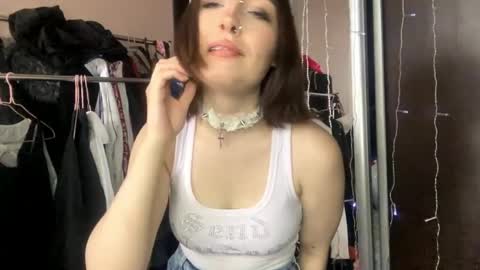 virusdoll online show from 04.22.26