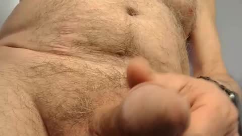 Latin Romantic online show from 10.17.25