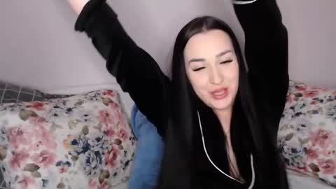 Snapshot of vitalina_freedom chatting on 12.24.24 Vitalina online show from 12.24.24