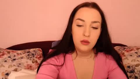 Snapshot of vitalina_freedom chatting on 01.05.25 Vitalina online show from 01.05.25