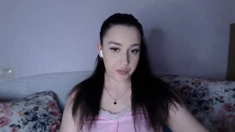 Snapshot of vitalina_freedom chatting on 11.28.25 Vitalina online show from 11.28.25