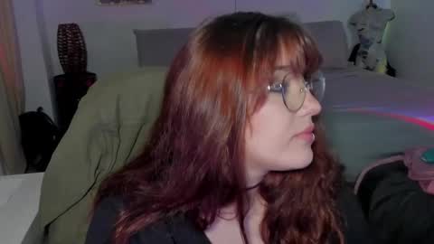 Snapshot of vitaxviper chatting on 02.11.25 Vit a Viper online show from 02.11.25