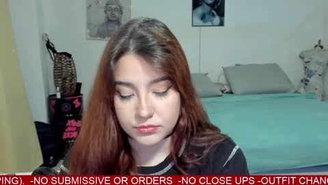 Snapshot of vitaxviper chatting on 03.12.25 Vit a Viper online show from 03.12.25