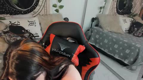 Snapshot of vitaxviper chatting on 09.20.25 Vit a Viper online show from 09.20.25